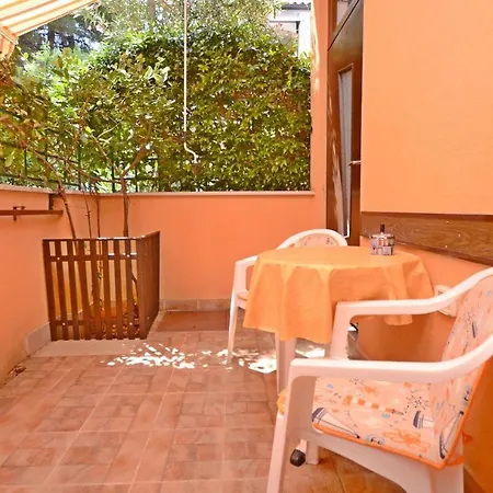 Lili Apartment Novigrad  Exterior photo