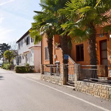 Lili Apartment Novigrad  Exterior photo