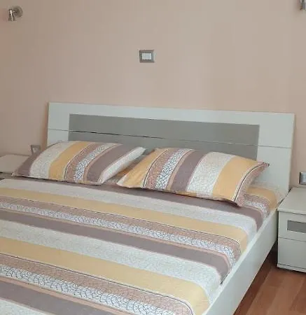 Lili Apartment Novigrad  Exterior photo