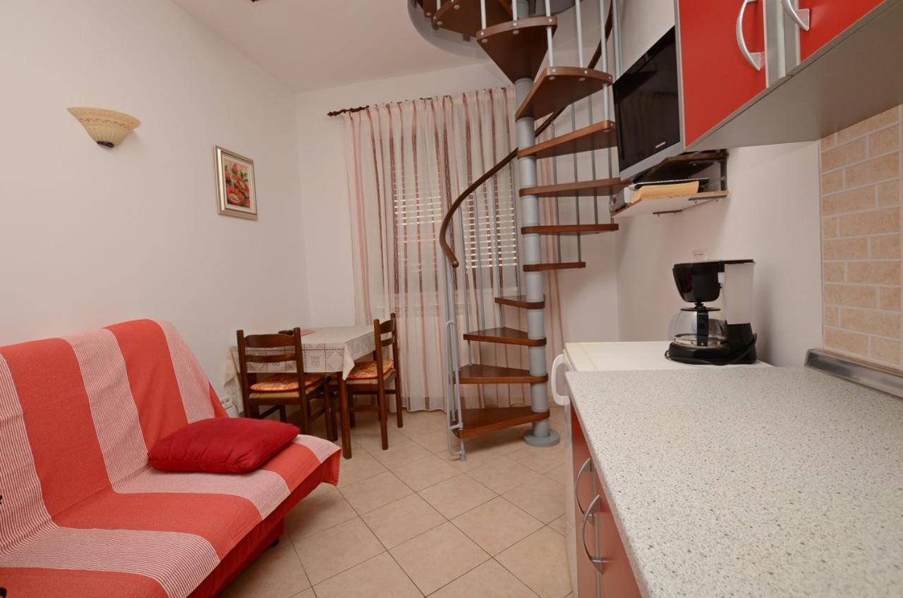 Lili * Novigrad (Istria)